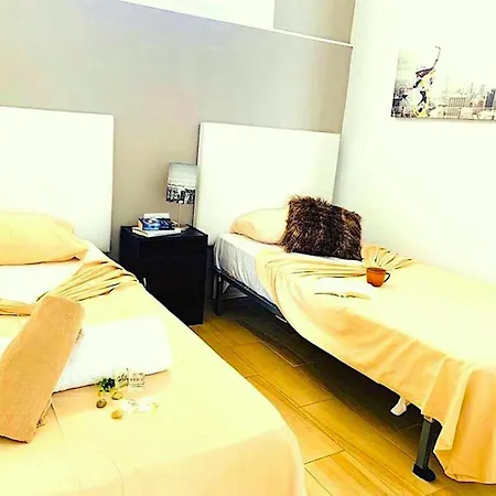 Ferienwohnung Fur 5 Personen Ca 70 Qm In Cristianos, Teneriffa Westkuste Von Teneriffa - B63067 * Los Cristianos (Tenerife)